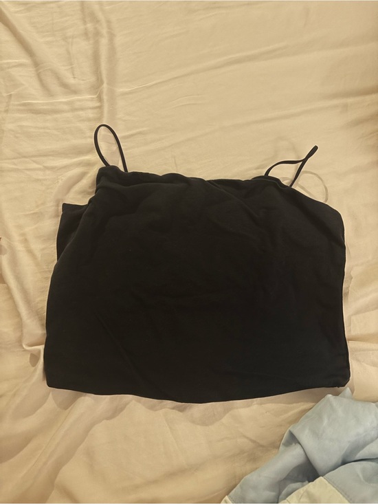 Everlane Tops - Everlane Black Spaghetti Strap Crop Top - Women